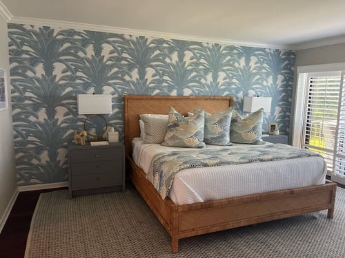 Luxury wallpaper installation in Jupiter, Florida by Precise Wallpaper Installation.