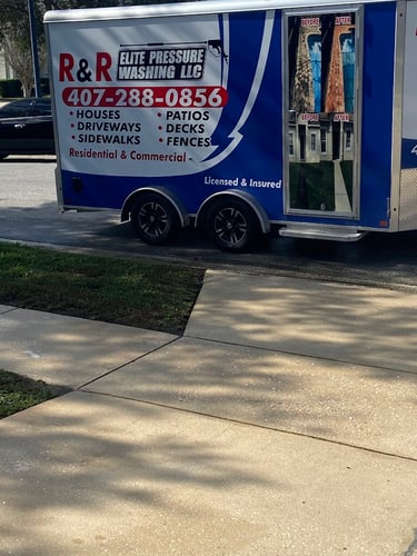 Professional exterior cleaning by R & R Elite Pressure Washing, serving Central Florida with vinyl fence, house, and driveway cleaning.