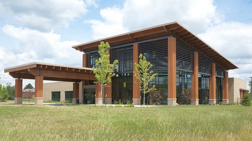 exterior photo of Aspirus Rhinelander Clinic