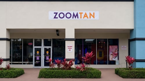 Zoom Tan storefront in Ft. Lauderdale/Wilton Manors, FL