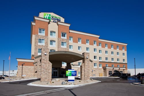 Holiday Inn Express and Suites Denver East Stapleton Northfield
