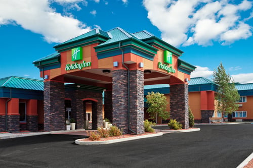 Holiday Inn Hinton Hotel Exterior