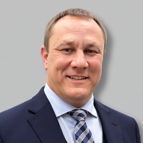 Headshot of Steven T. Johnson, a wealth advisor at Chase