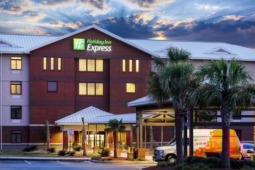 Holiday Inn Express Hotel Exterior