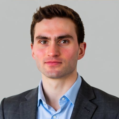 Headshot of Matthew Fischman, a wealth advisor at Chase
