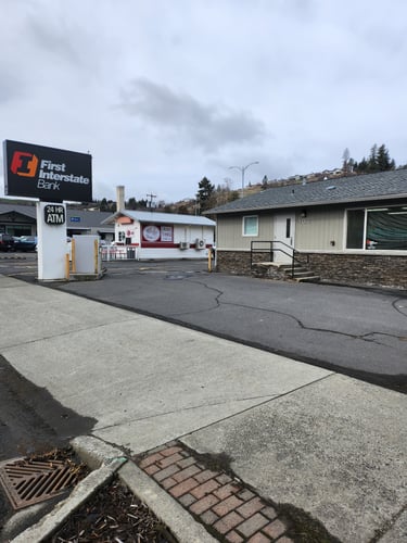 Exterior image of First Interstate Bank in Colfax, WA.