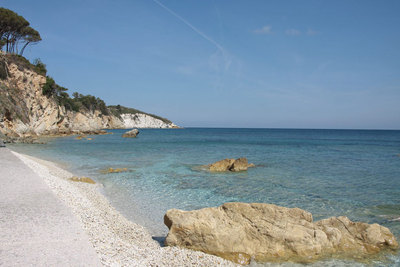 spiaggia cristallina