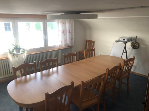 NEU SITZUNGSZIMMER