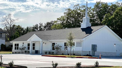 The church building at 917 Burnett in Calvert, TX.