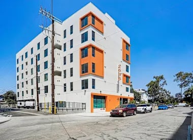 Property Building at 2535 Alsace in West Adams, Los Angeles