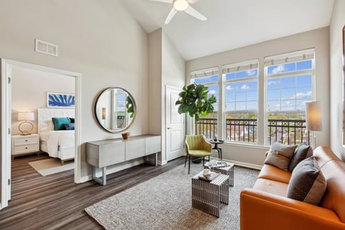 Living room at Metro 303 in Hempstead, NY 11550