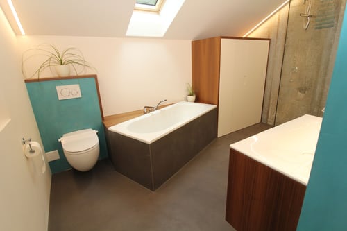 Badezimmer Umbau, Nussbaum Sichtteile