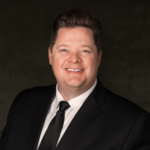 Thomas Bessette headshot.