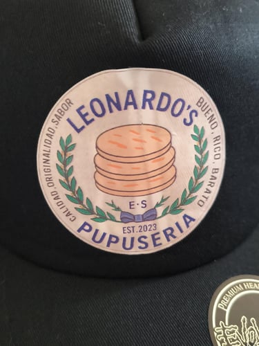 Leonardo's Pupuseria - logo