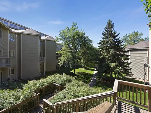 Deck Views at MacLaren Hill in St. Paul, MN 55108
