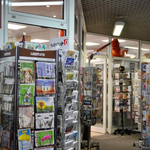 Büro- & Bastelbedarf I Papyrus Köln