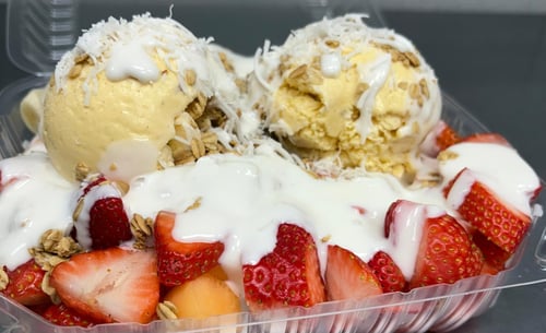 Bionicos and Fresh Fruit-Tortas & Frutas