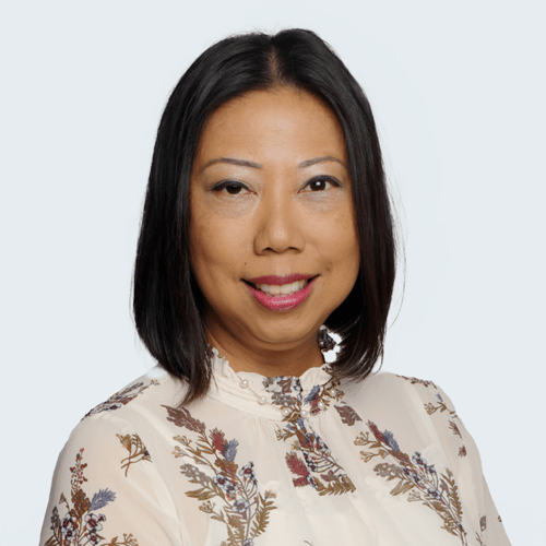 Headshot of Tracy Marks.