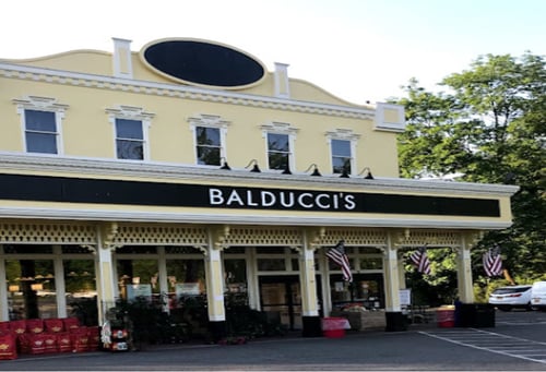 Balduccis store front photo
