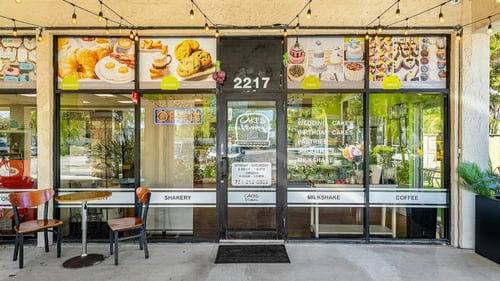 family-owned bakery in Deerfield Beach