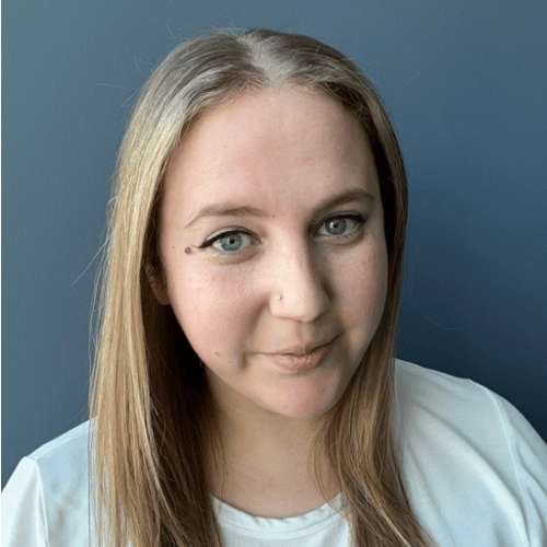 Headshot of Danielle