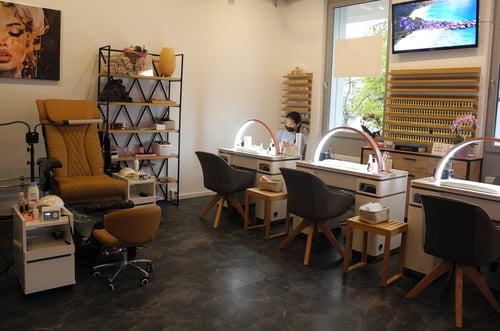 Nea Nails & Beauty