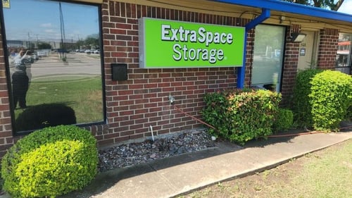 Extra Space Storage
