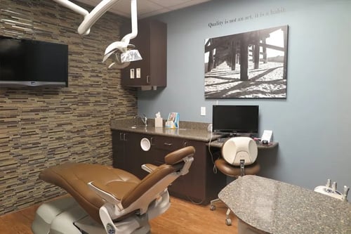 Drs. Oaxaca, Ong & Jensen exam room