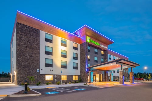 Welcome to the Holiday Inn Express & Suites Camas Vancouver