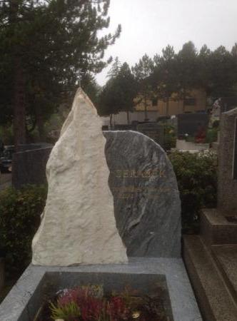 Kral-Zeman Grabstein u Grabdenkmal in Wien