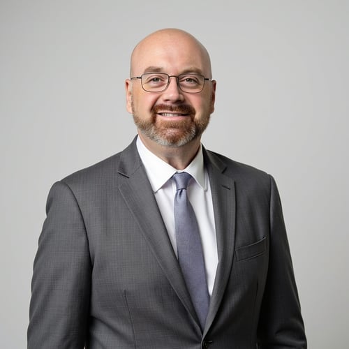 Headshot of Brandon Fairbanks, a wealth advisor at Chase