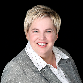 Headshot of Caroline Chilvers