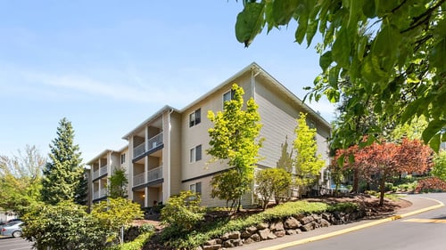 Apartment Complex at Mill Pond Apartments, Auburn, WA