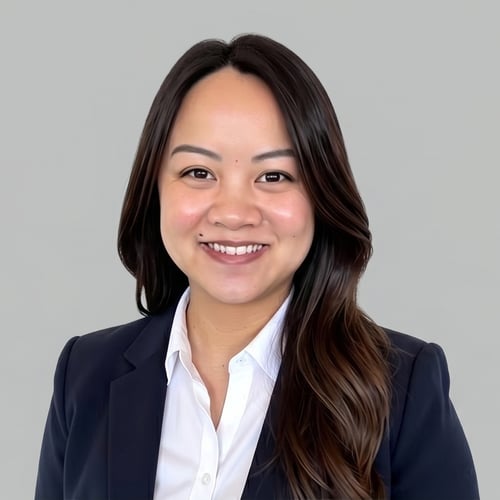 Headshot of Maily Cruz, a wealth advisor at Chase