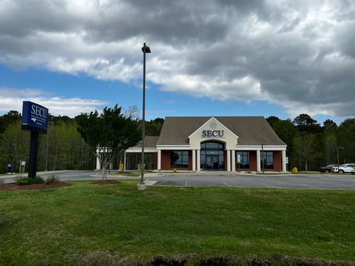 Outside view of the State Employees' Credit Union Swanquarter branch