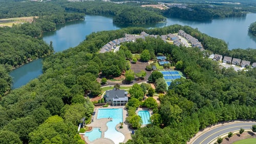 Prime Canton location with beautiful views