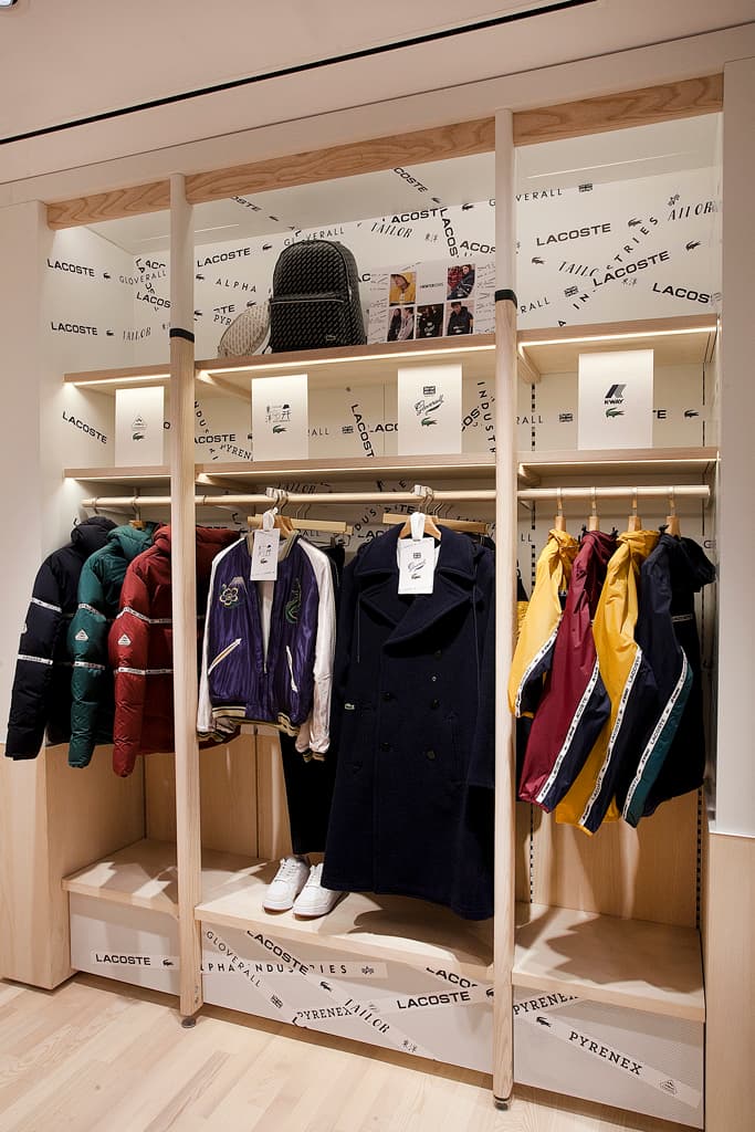 Close Up - Store
