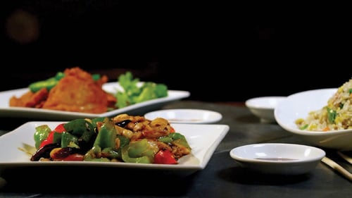 Various Dishes at Foo Noodle Bar at Le Cheng, the Asian gambling area at Horseshoe Hammond. At this Chicago Asian restaurant, you'll find casual dining done right – the highest quality noodle soups, dim sum, and more. Wake up your senses with an amazing culinary treat at Foo Noodle Bar. Located close to the action, Foo Noodle Bar brings authentic Asian flavors to Hammond. Grab a seat at the counter and watch as our chefs sling savory pho, signature dishes, and fresh noodles, or get your order to go and hit the casino floor.