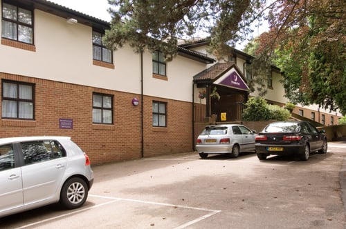 Premier Inn Kings Langley hotel exterior