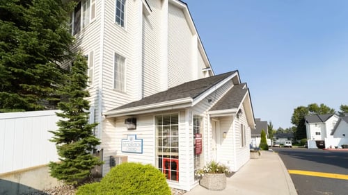 Morning Glory Circle Apartments in Spokane, WA 99208