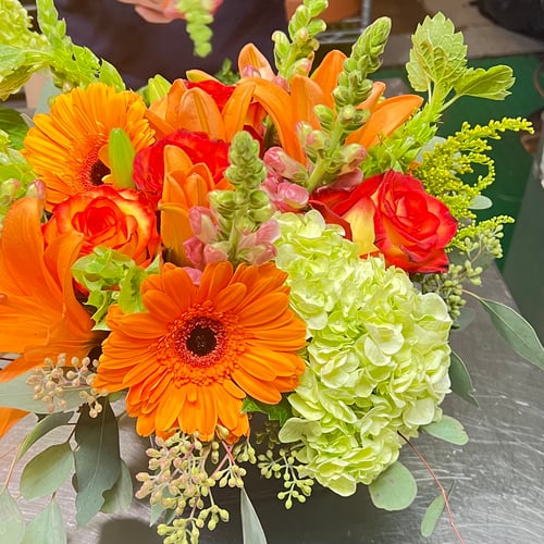 Citywide Flower Plants is a local Upper East Side florist offering same-day flower delivery throughout Manhattan. We specialize in modern bouquets, premium roses, orchids, birthday flowers, sympathy arrangements, luxury designs, plants, and custom floral pieces for every occasion.
We proudly serve Upper East Side neighborhoods in ZIP codes 10021, 10028, 10065, 10075, and 10128, along with the rest of Manhattan. Our floral designers handcraft arrangements for birthdays, anniversaries, get-well wishes, sympathy, corporate events, and everyday gifting.
With a focus on quality, care, and fast NYC delivery, we’re one of the most trusted local florists near you on the Upper East Side. Visit our shop or order online today.
Order stunning flowers