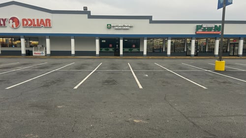 Exterior Image of ACE Cash Express in High Point North Carolina, offering Check Cashing  and Money Order Services.