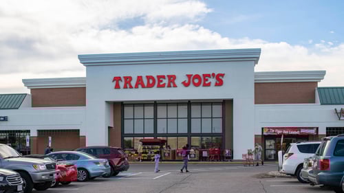 Full parking lot of Trader Joe's