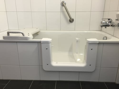 Badewannetüre BAWA AG