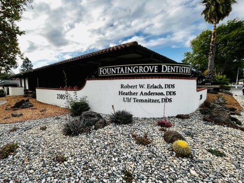 Fountaingrove Dentistry Office Sign