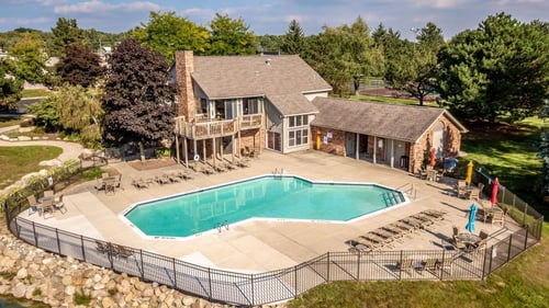 Lancaster Lakes exterior