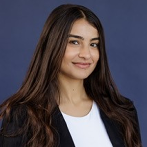 Headshot of Alya Hosni