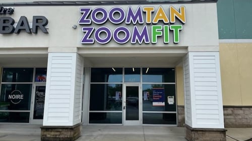 Zoom Fit & Zoom Tan Storefront
