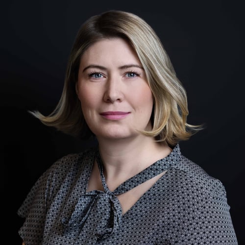 Headshot of Lindsey Manchester