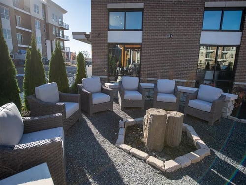 Outdoor patio at One Deerfield, Mason, OH, 45040